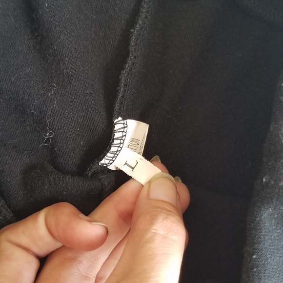 Basic Black Leggings - Picture 6 of 9